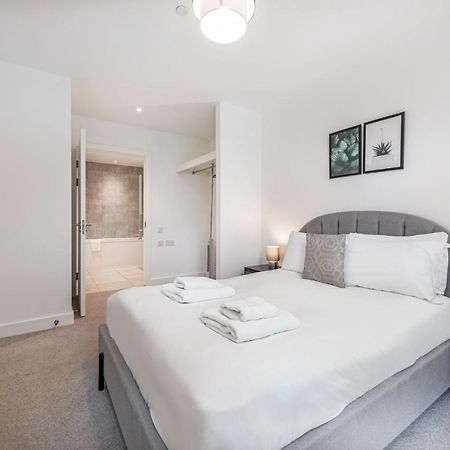 Stayo Apartments Barking Wharf Londres Extérieur photo