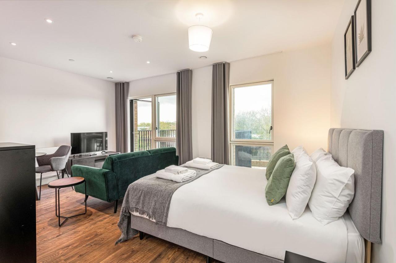 Stayo Apartments Barking Wharf Londres Extérieur photo