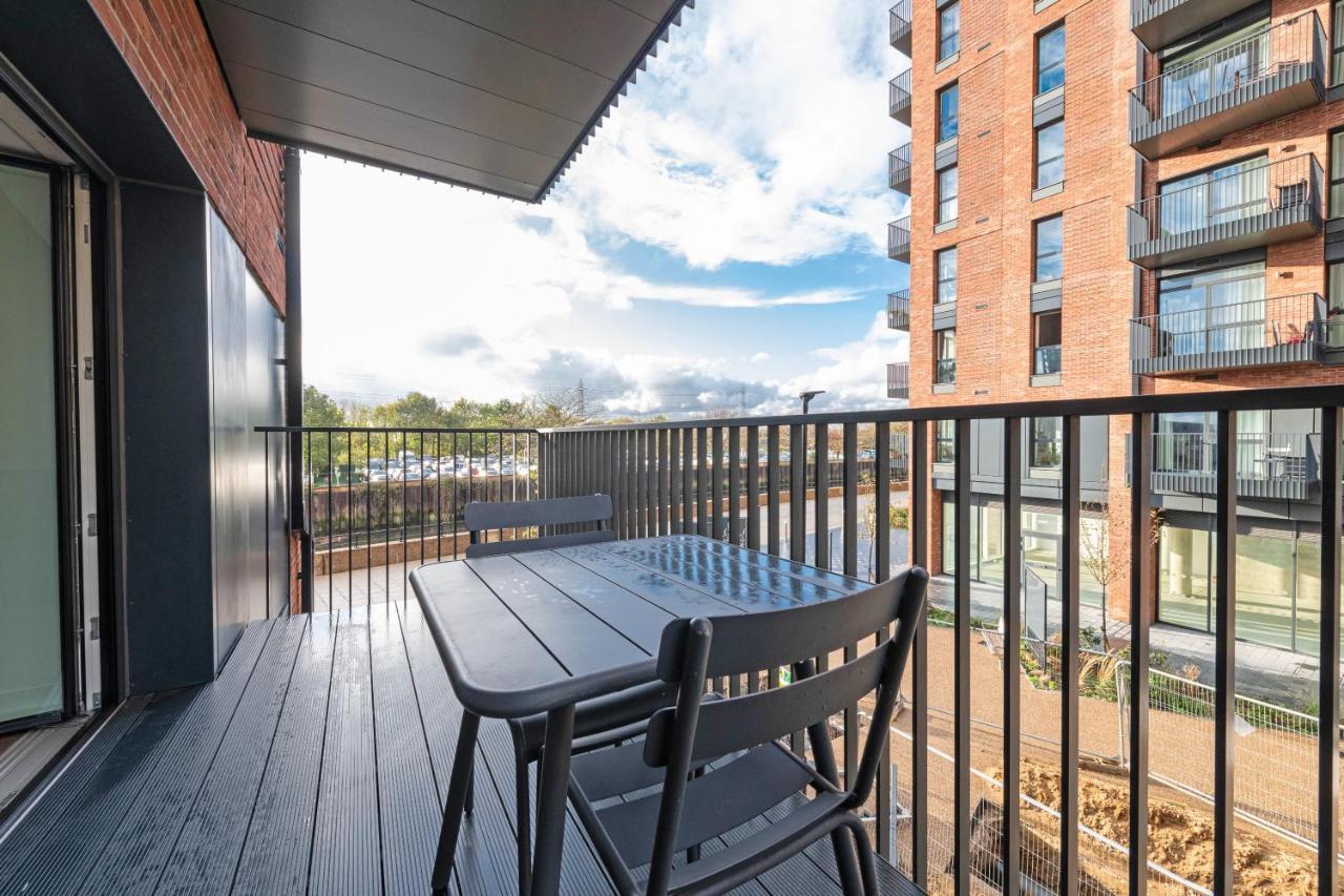 Stayo Apartments Barking Wharf Londres Extérieur photo
