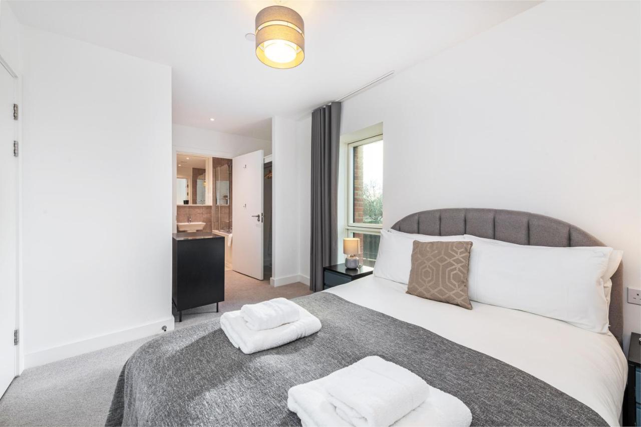 Stayo Apartments Barking Wharf Londres Extérieur photo